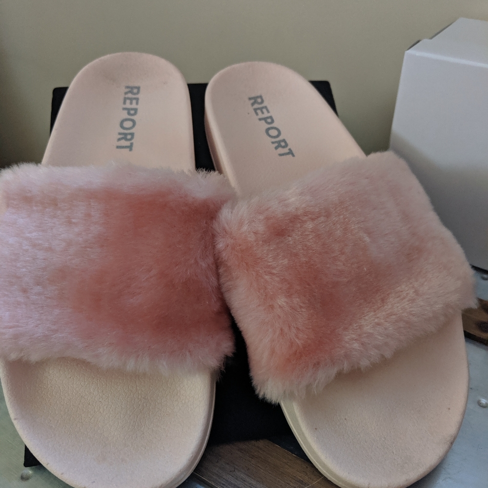 Cute fuzzy slides sz11